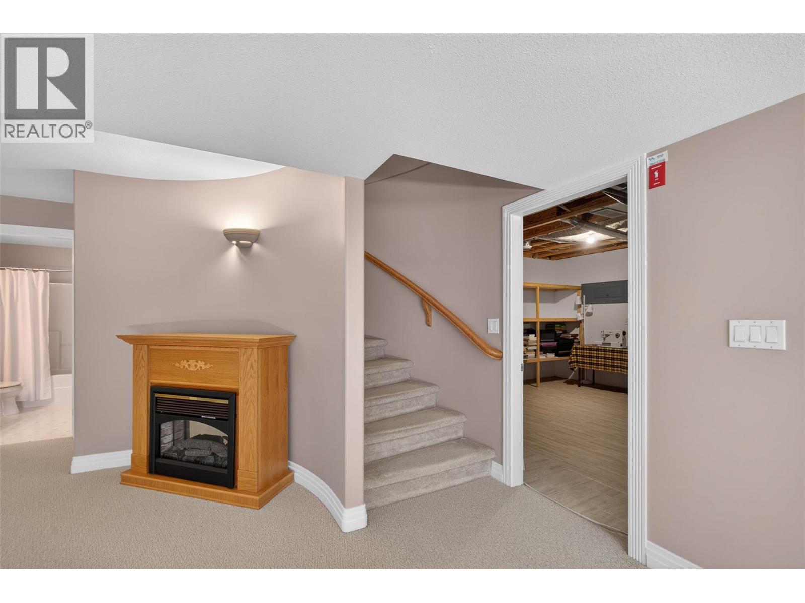 4618 Darin Place