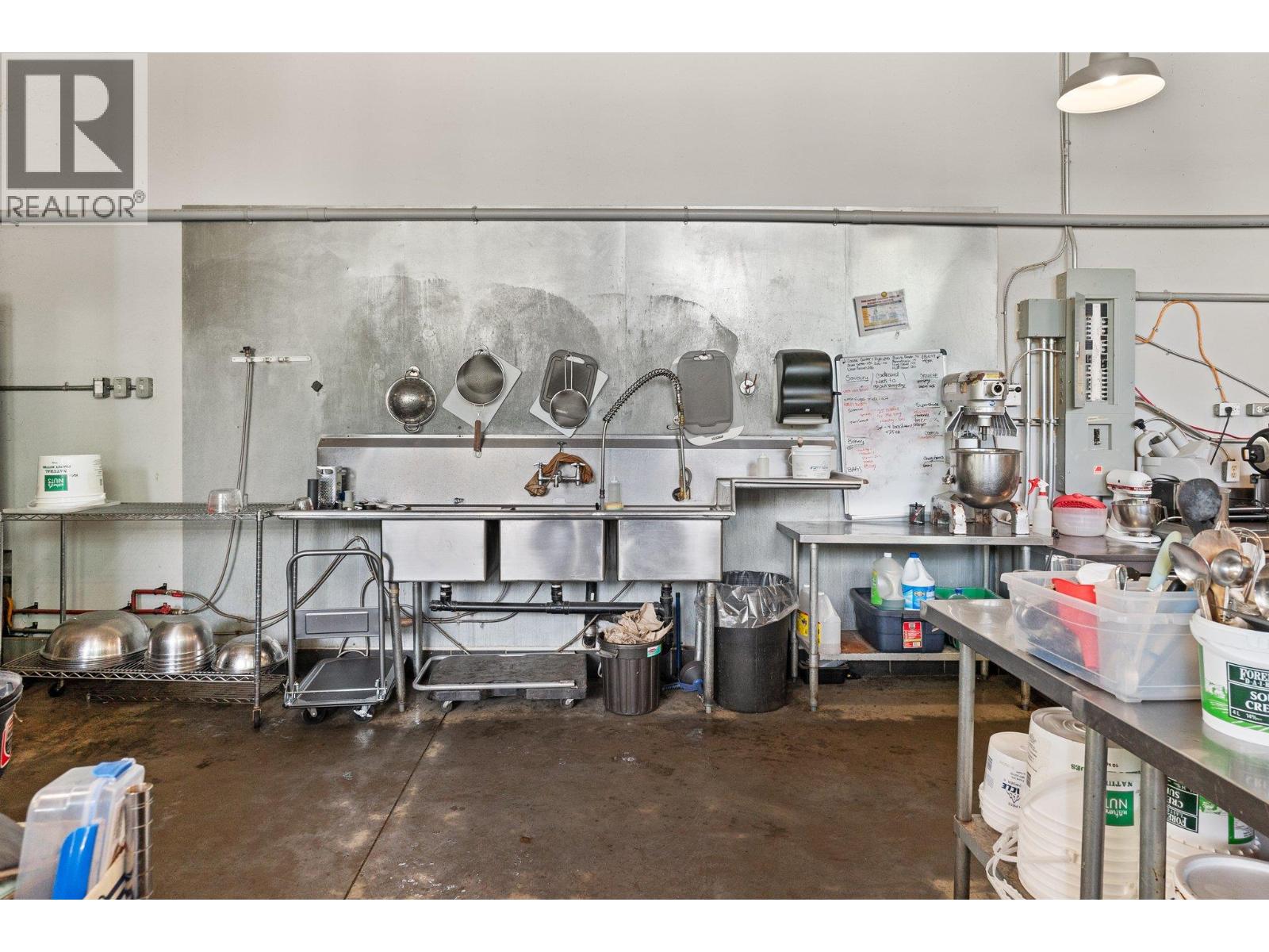 1615 Dickson Avenue Unit# 100