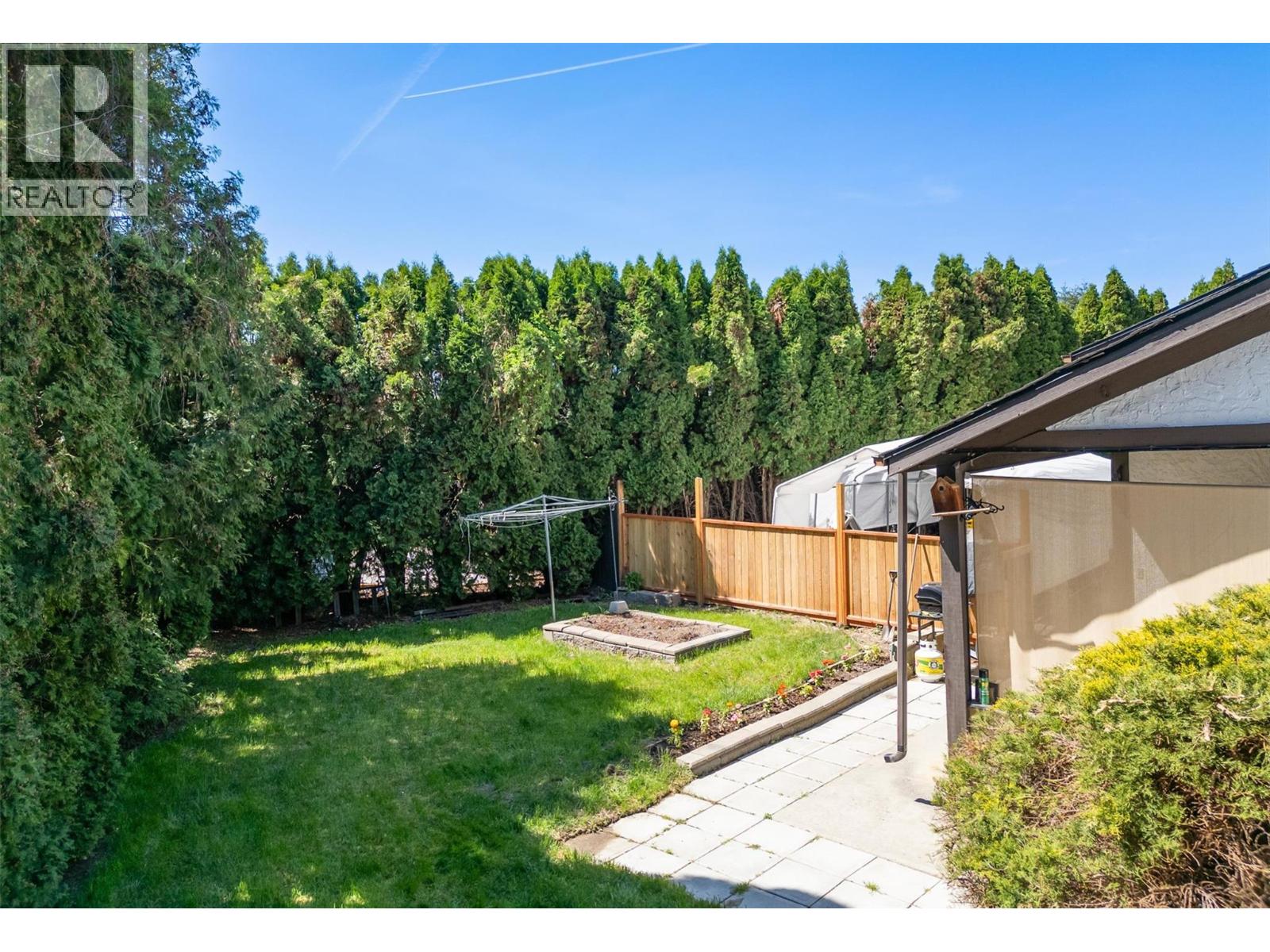 627 Hardie Road