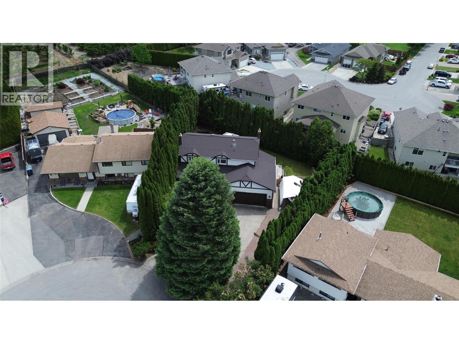 627 Hardie Road