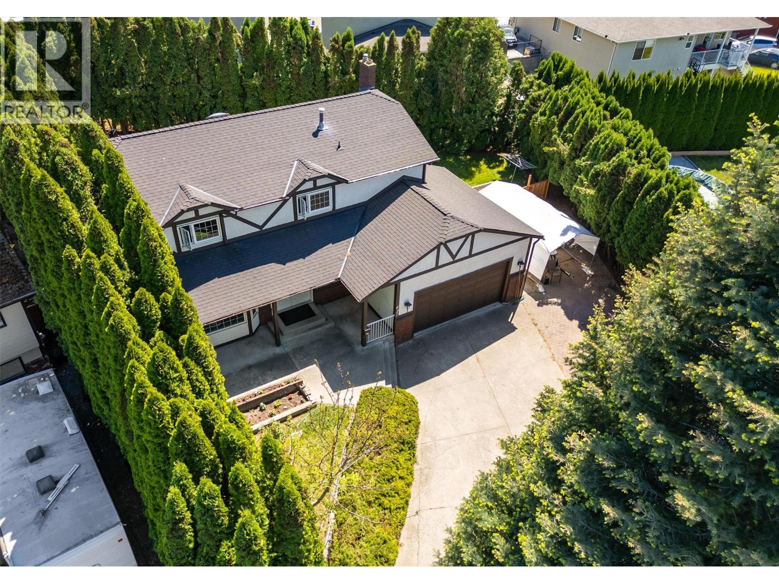 627 Hardie Road