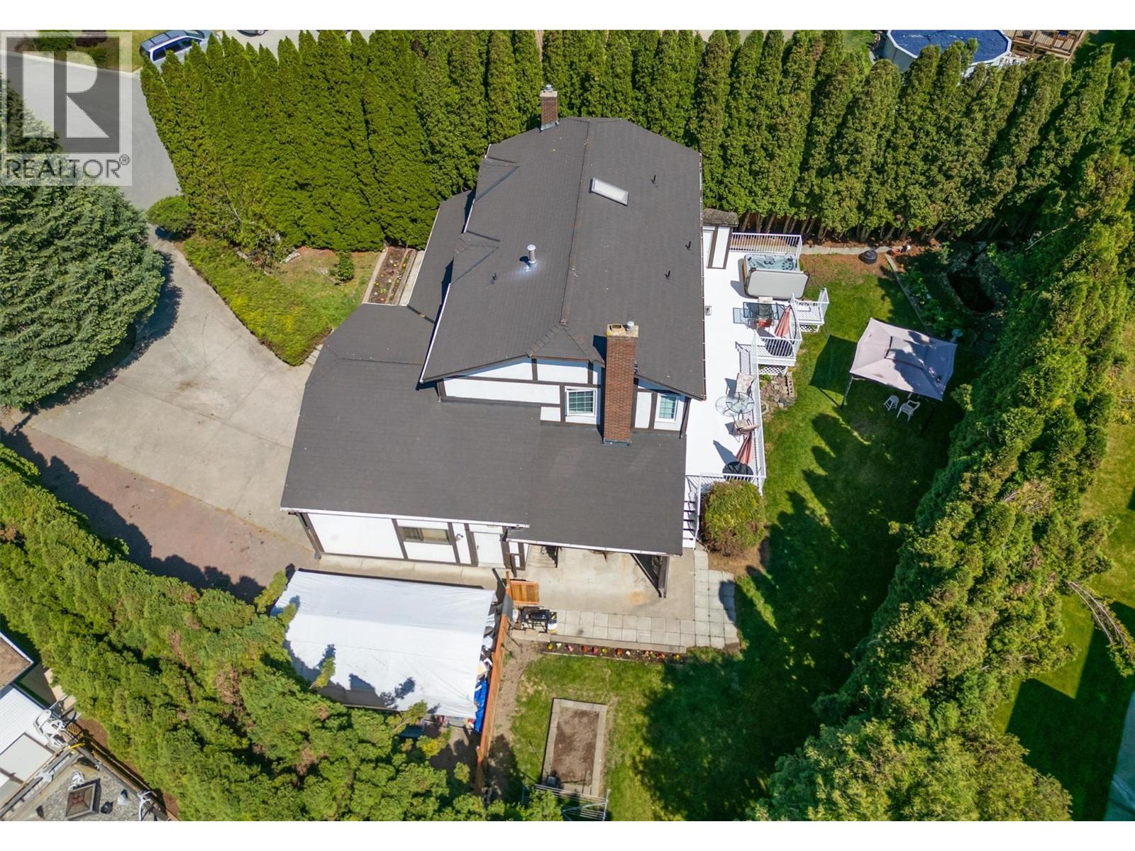 627 Hardie Road