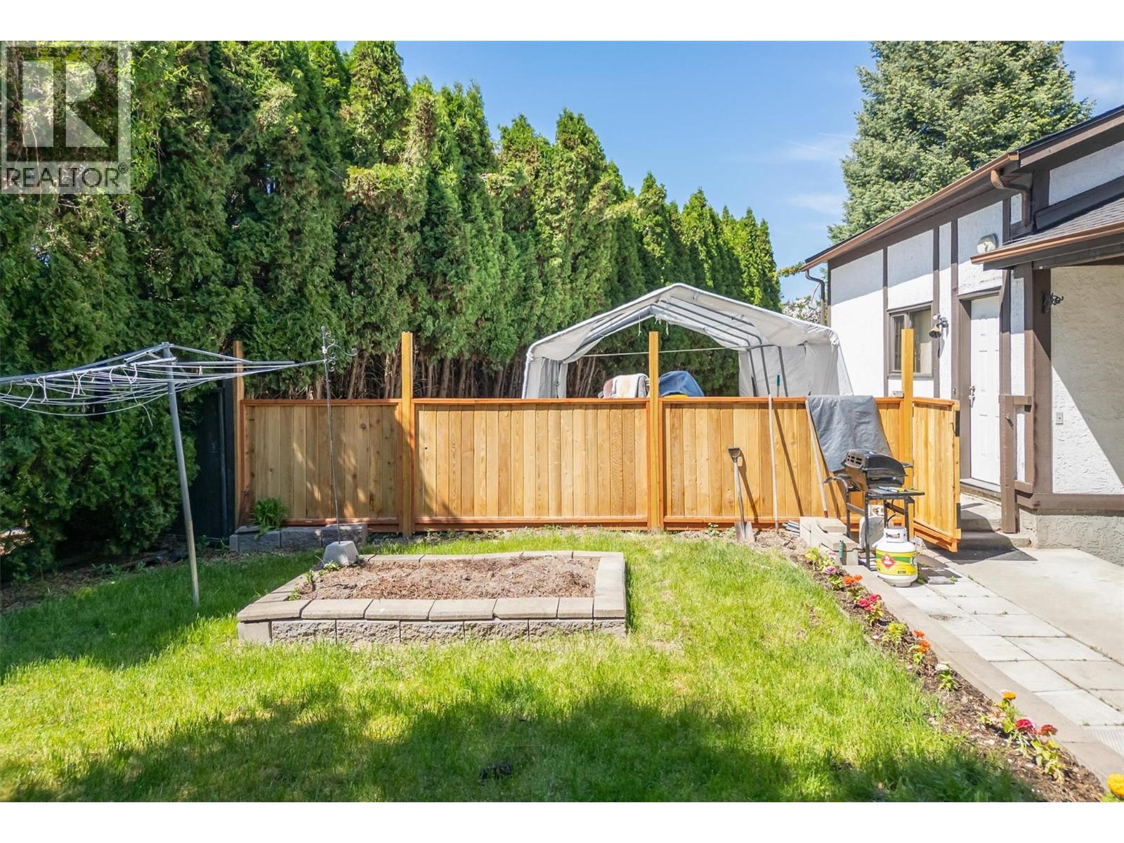 627 Hardie Road