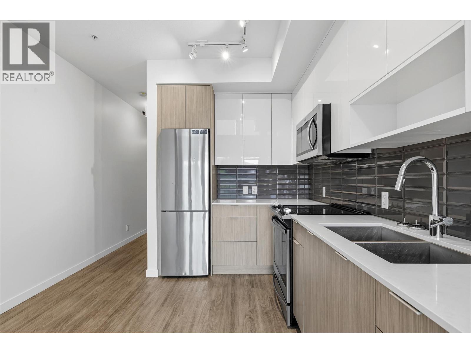 1775 Chapman Place Unit# 101