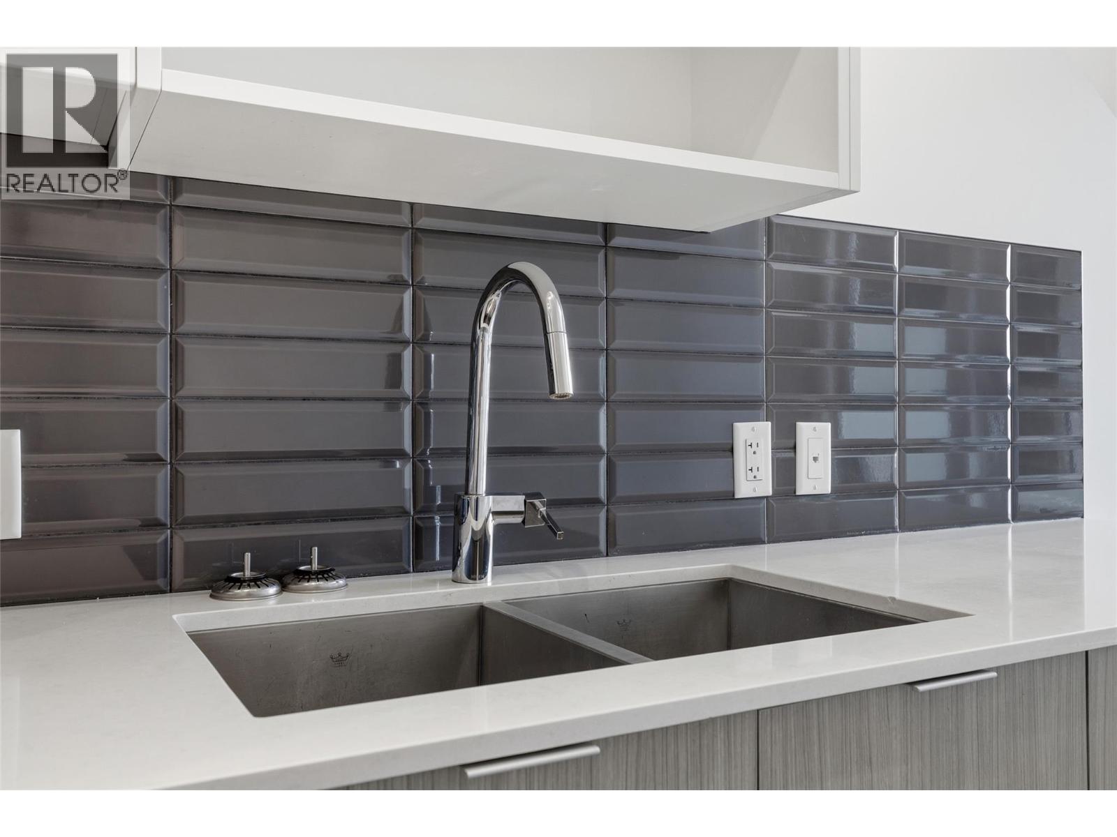 1775 Chapman Place Unit# 101