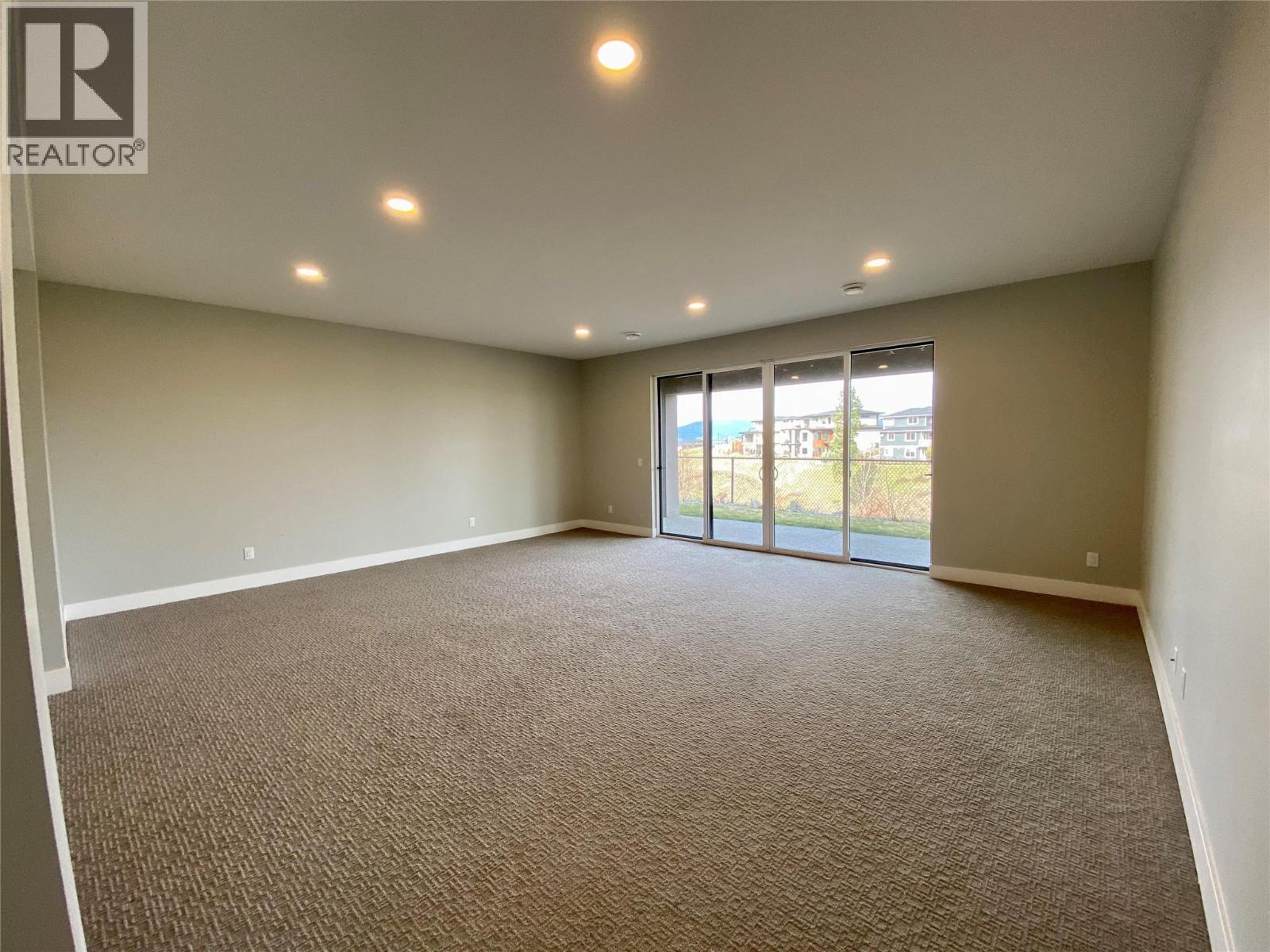 5402 Kestrel Lane