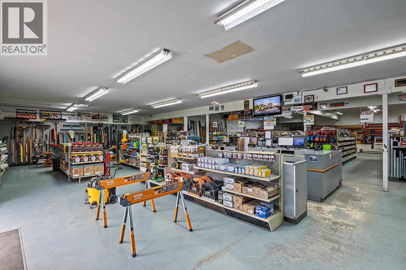 1304, 1320, 1334 Industrial Road