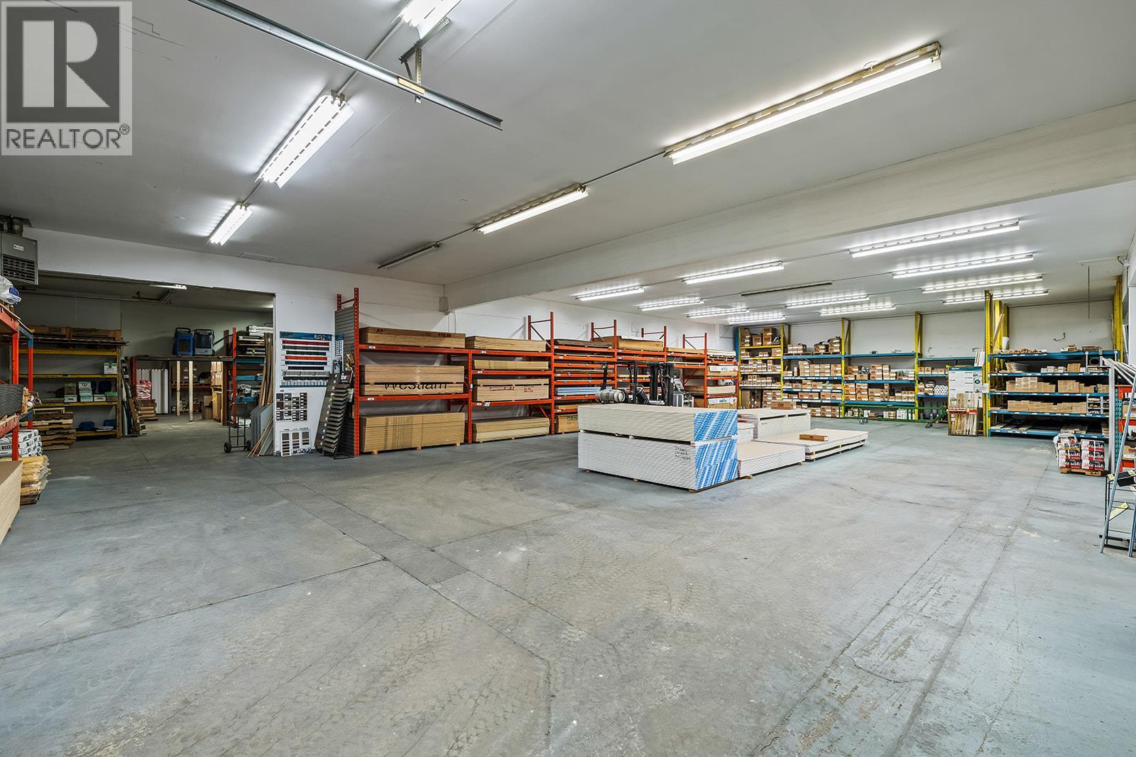 1304, 1320, 1334 Industrial Road