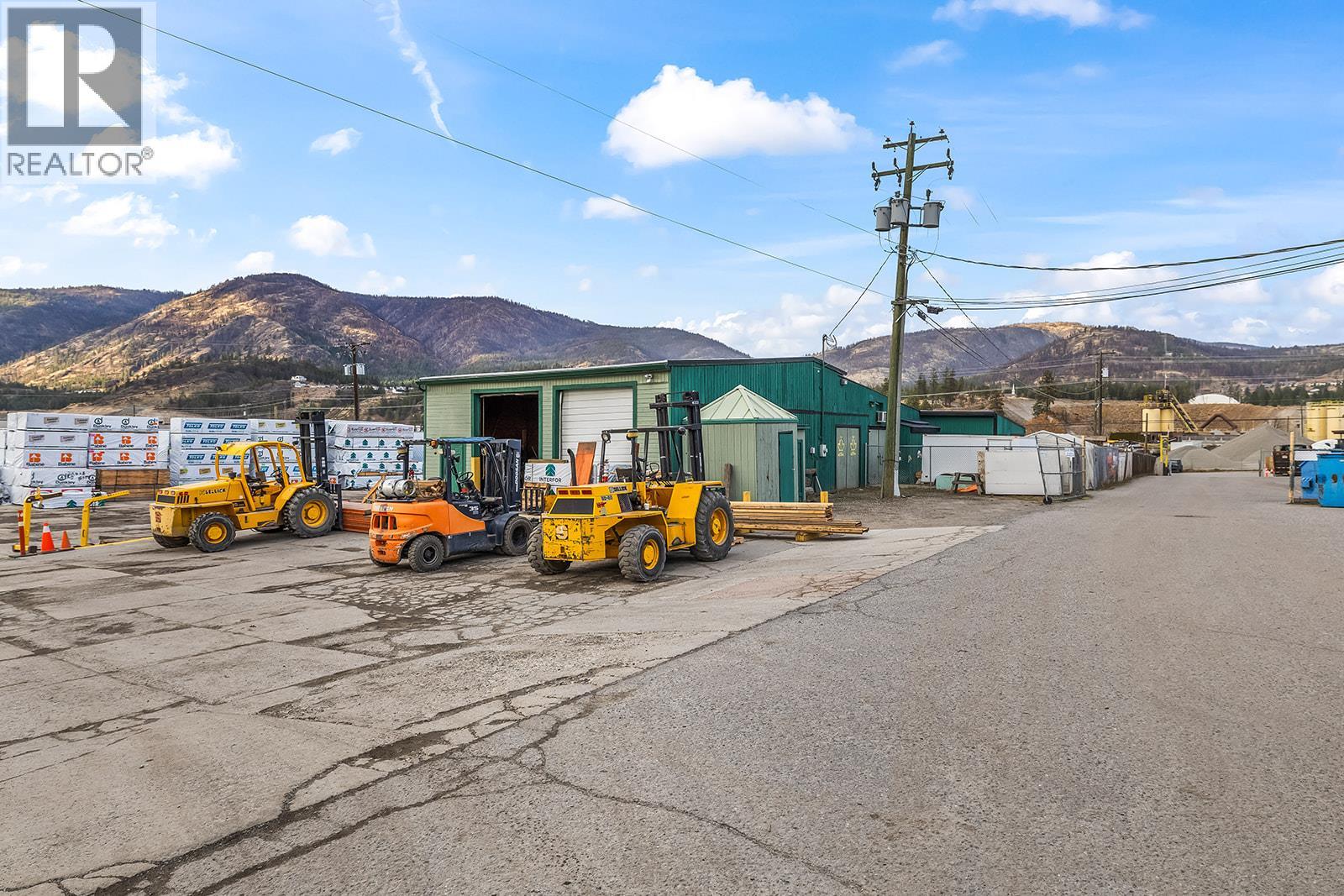 1304, 1320, 1334 Industrial Road