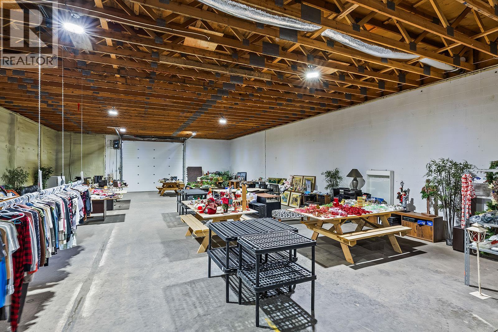 1304, 1320, 1334 Industrial Road