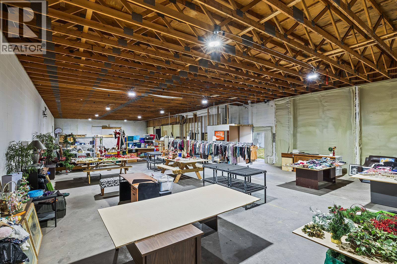 1304, 1320, 1334 Industrial Road