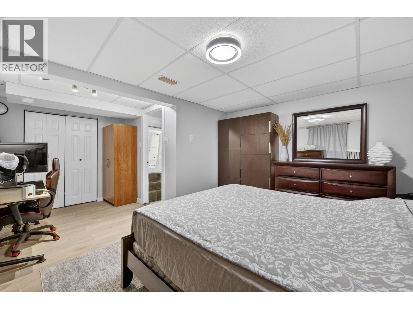 10911 Sherman Drive