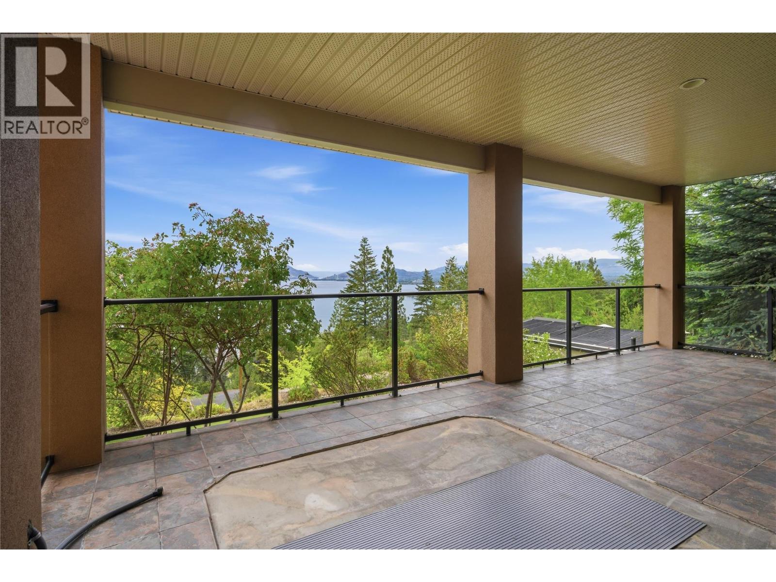 448 Viewcrest Road