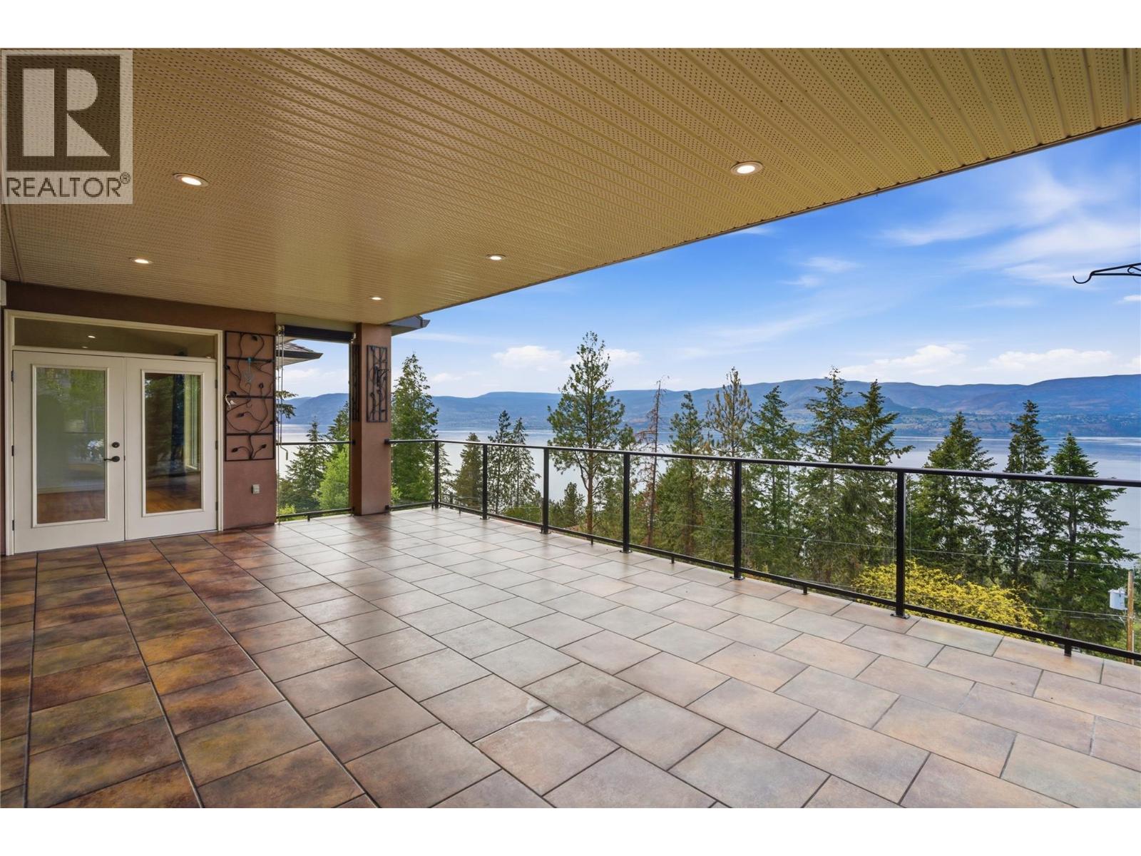 448 Viewcrest Road