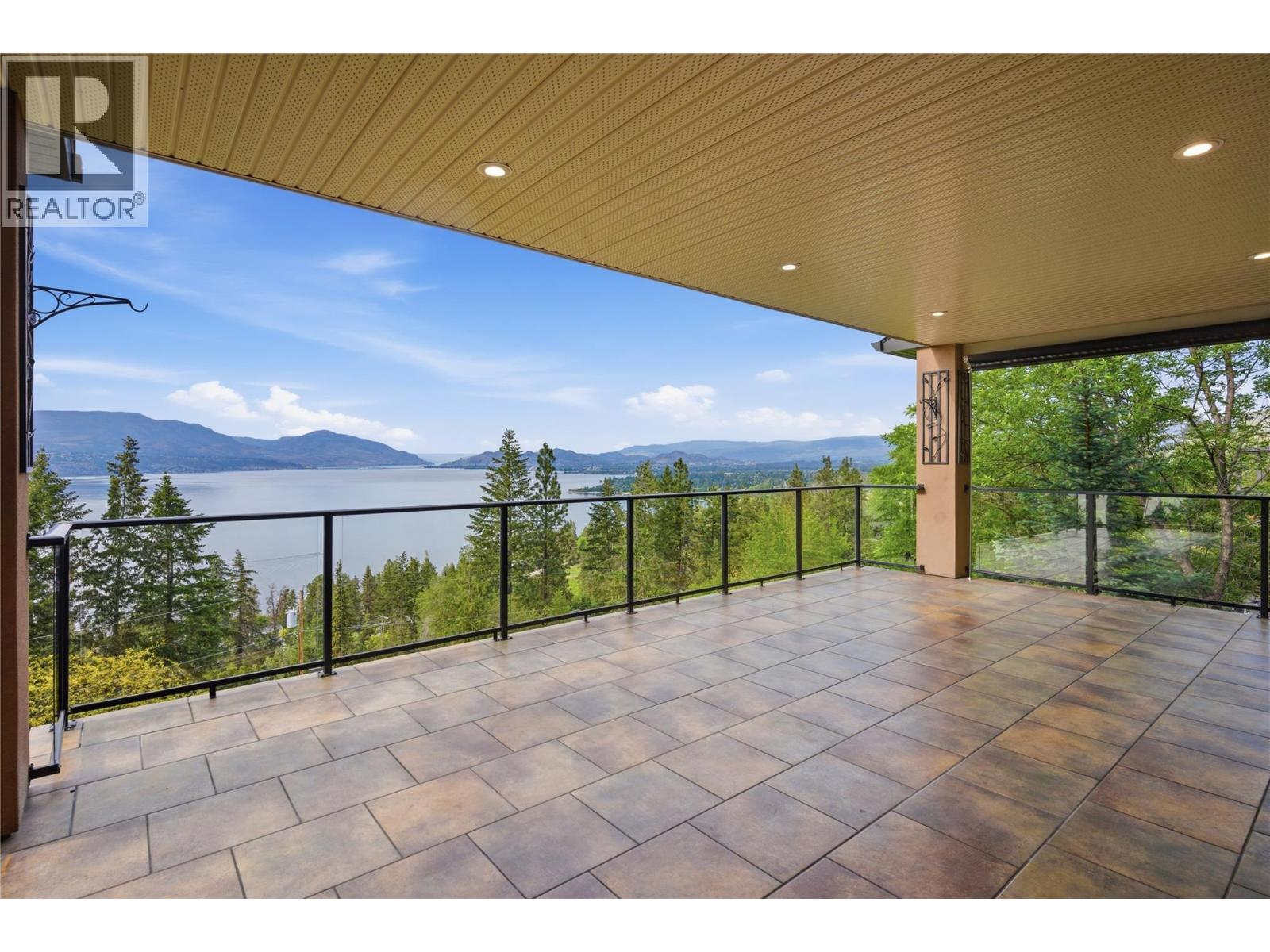 448 Viewcrest Road