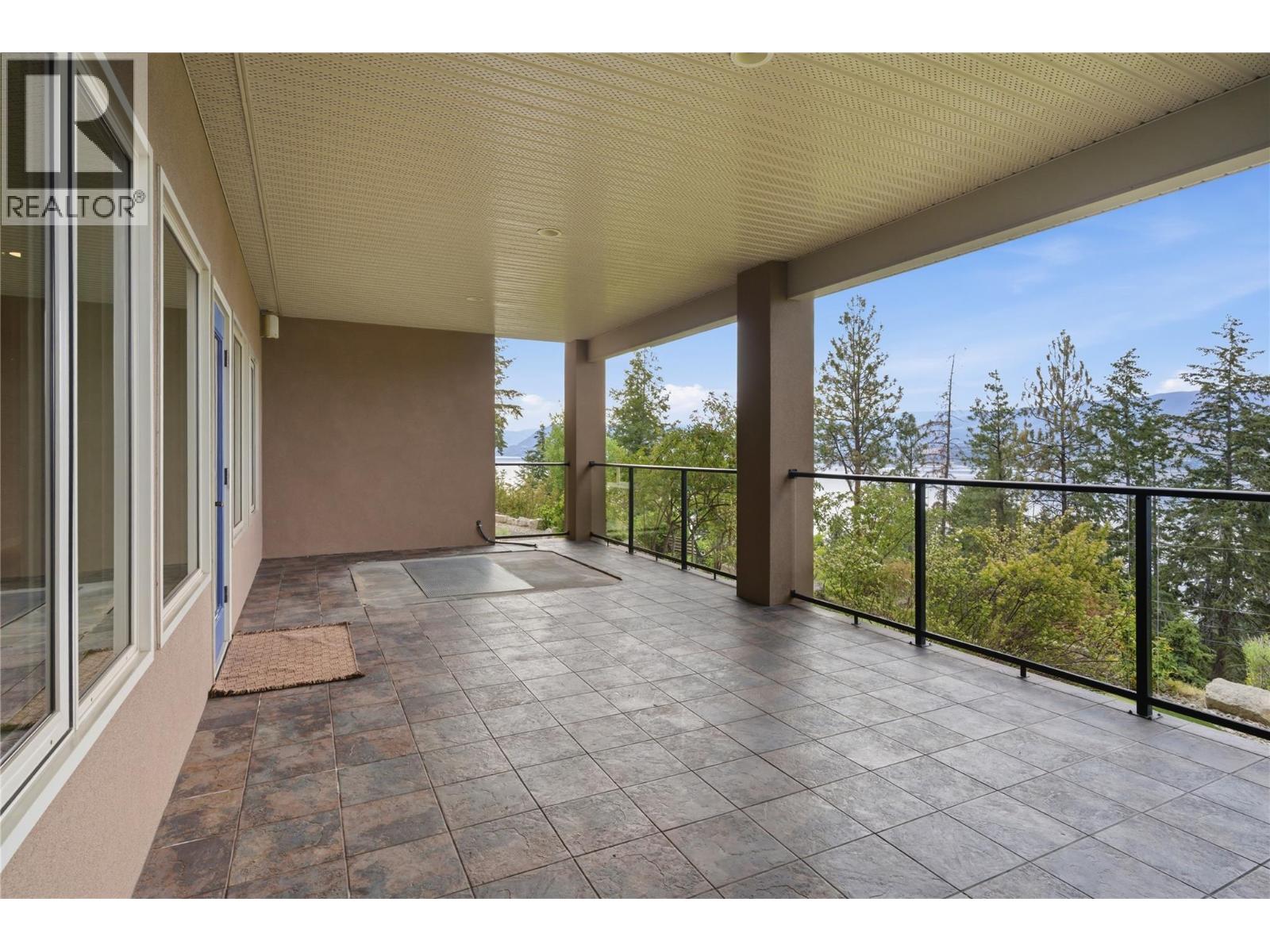448 Viewcrest Road