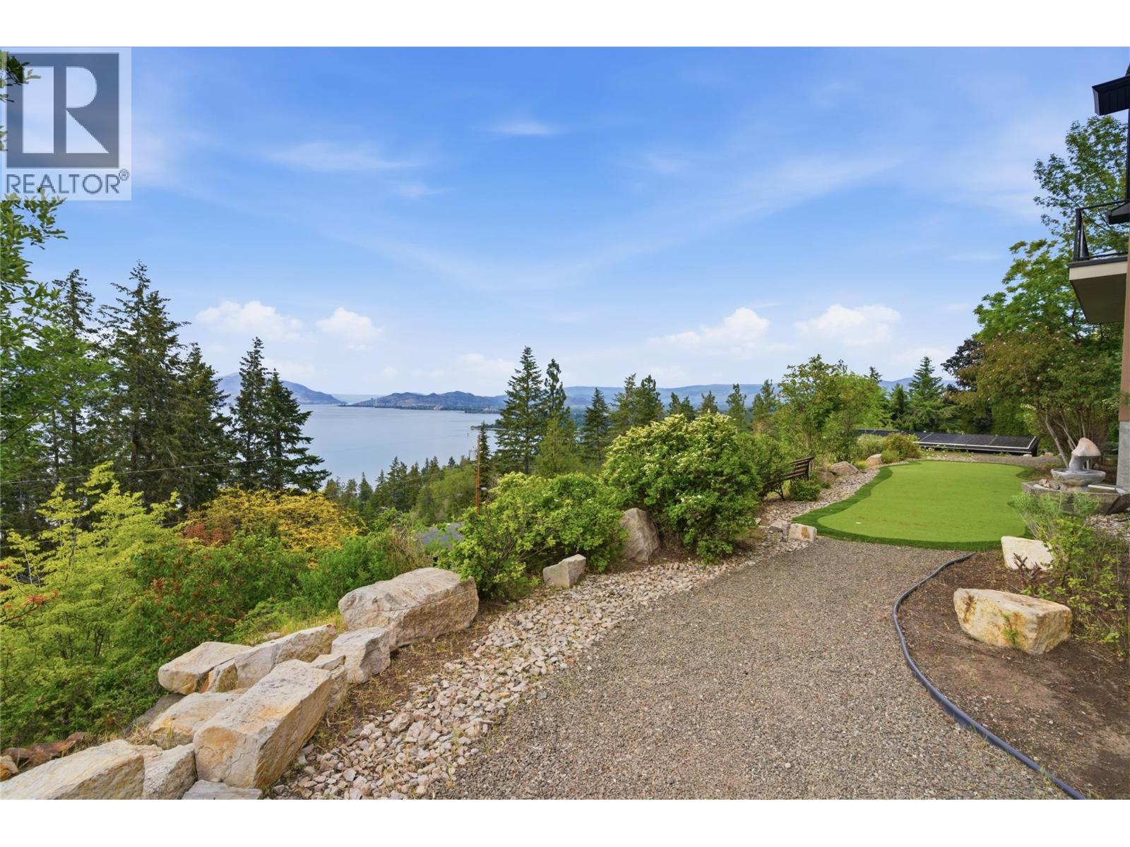 448 Viewcrest Road