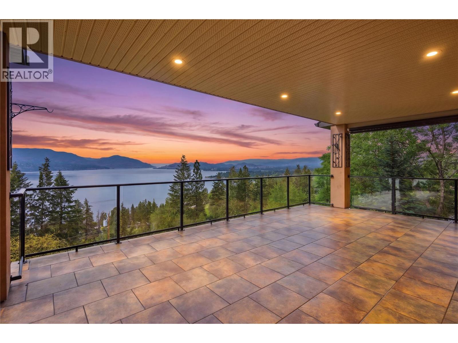 448 Viewcrest Road