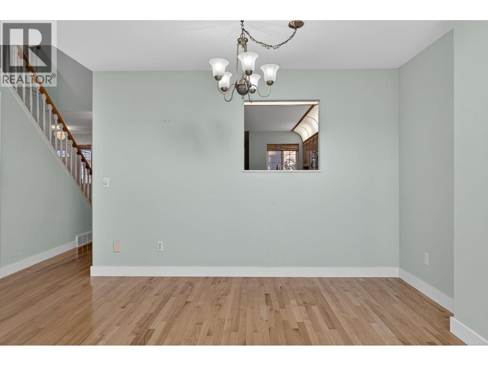 1800 Parkview Crescent Unit# 13 Lot# SL13