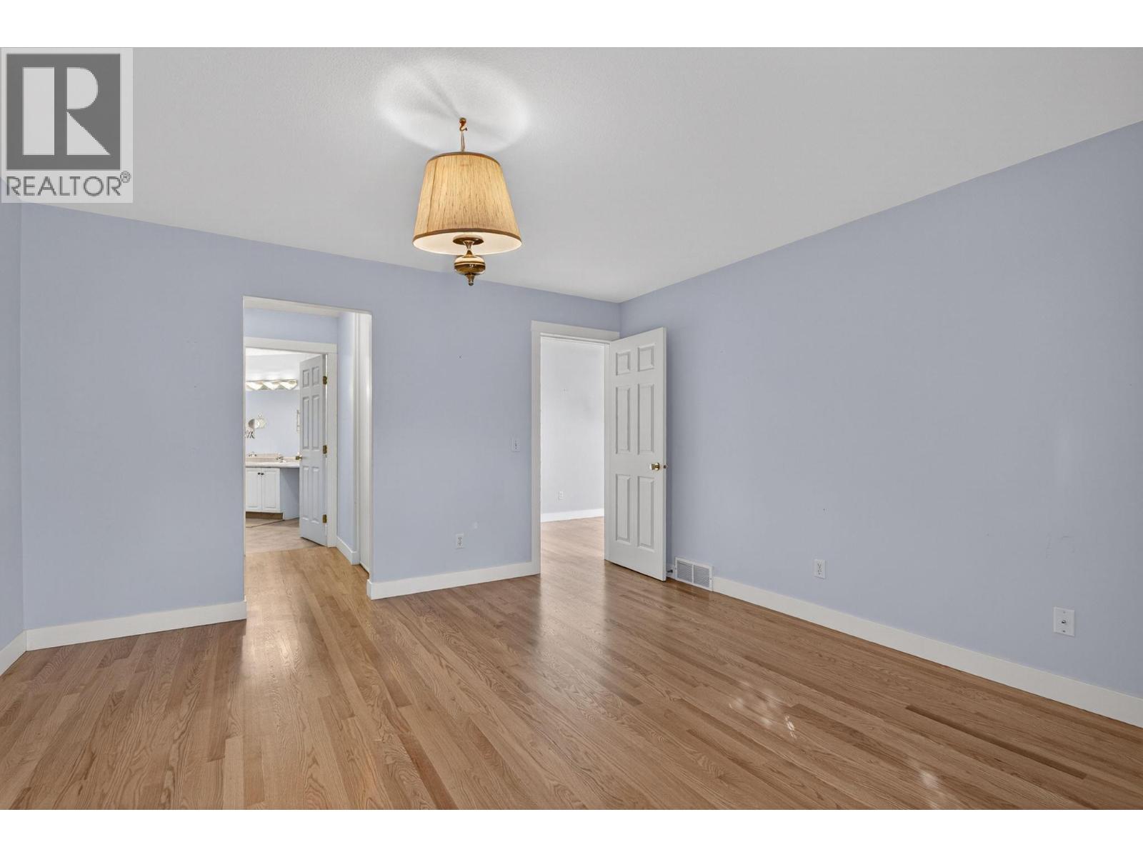 1800 Parkview Crescent Unit# 13 Lot# SL13