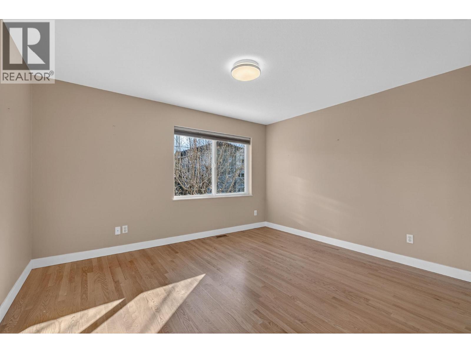 1800 Parkview Crescent Unit# 13 Lot# SL13