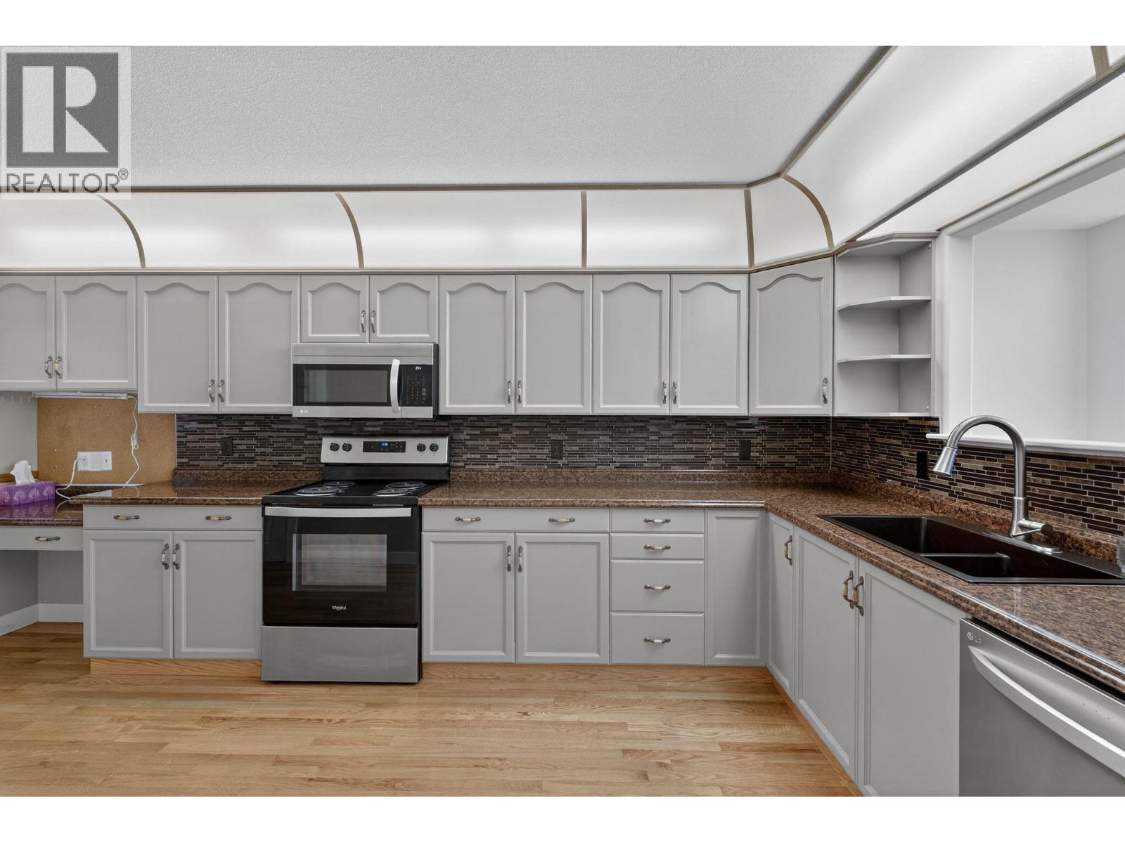 1800 Parkview Crescent Unit# 13 Lot# SL13