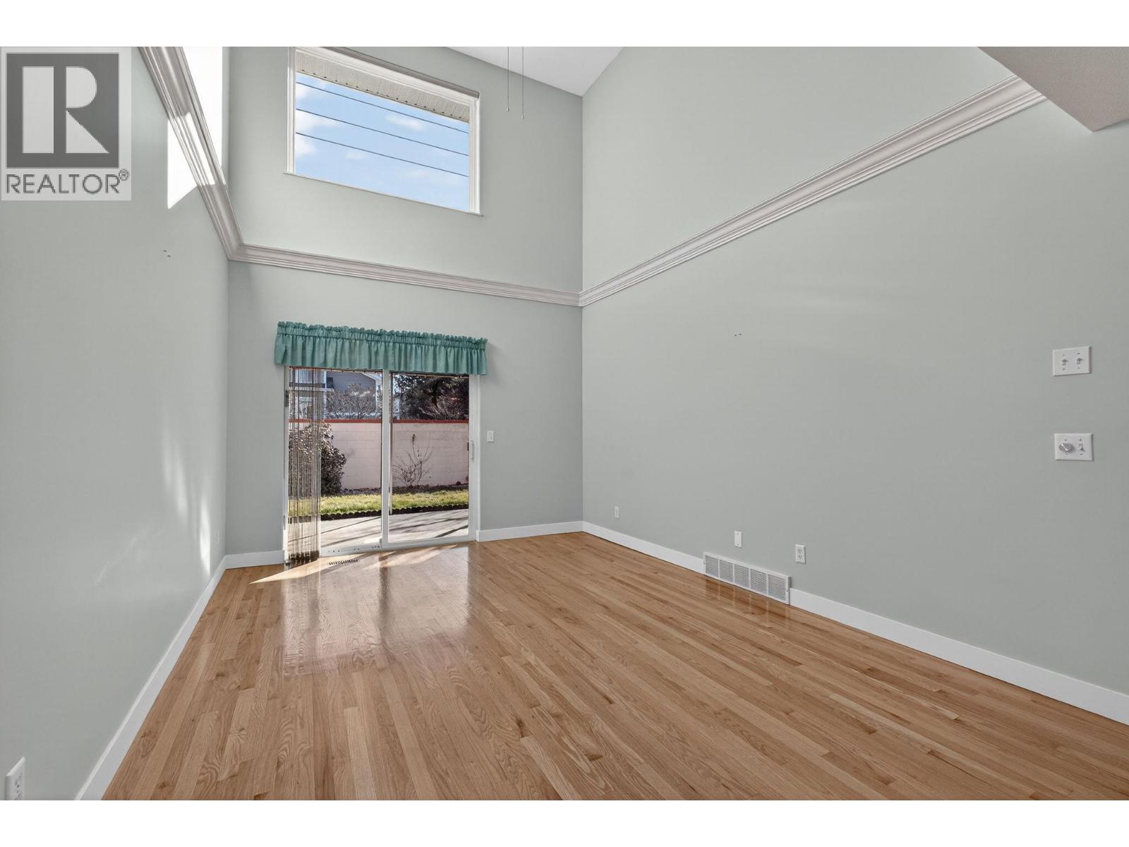 1800 Parkview Crescent Unit# 13 Lot# SL13