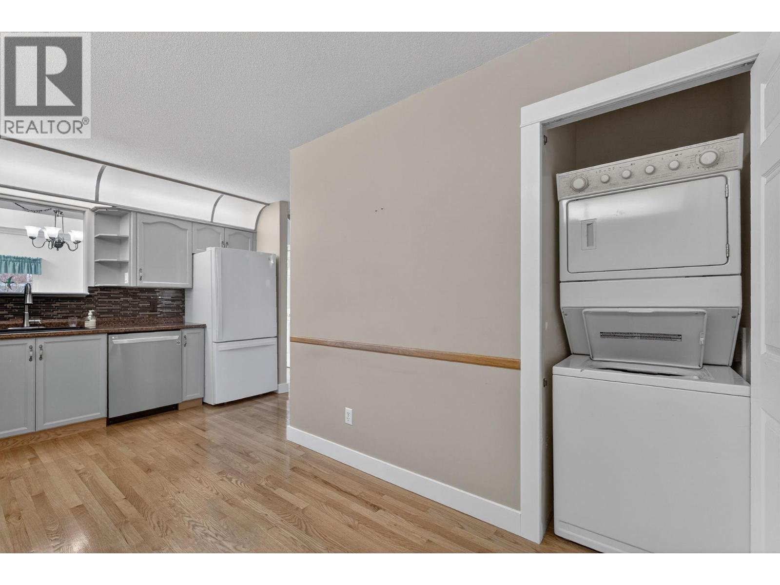 1800 Parkview Crescent Unit# 13 Lot# SL13