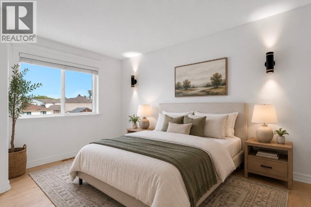 4049 Lakeshore Road Unit# 104