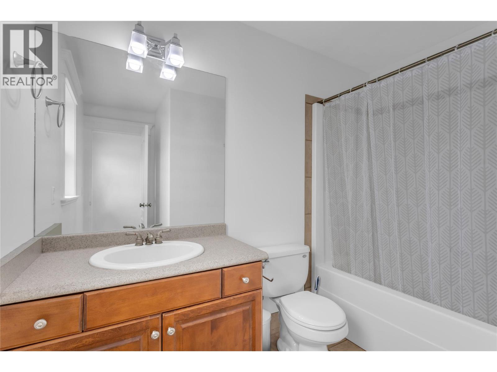 4049 Lakeshore Road Unit# 104
