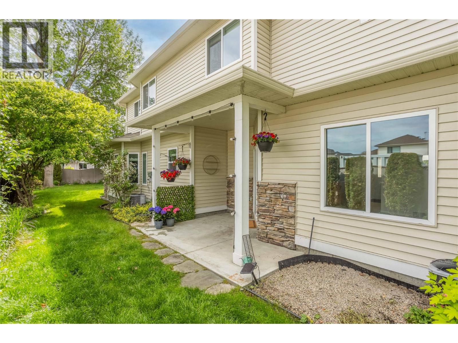 4049 Lakeshore Road Unit# 104