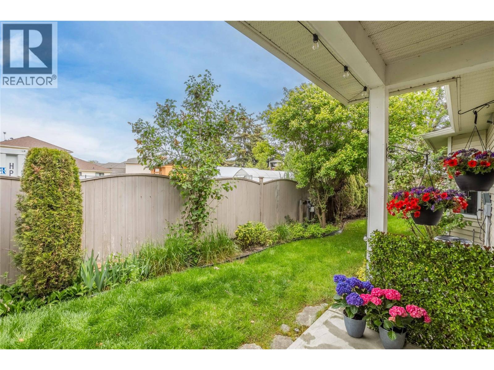 4049 Lakeshore Road Unit# 104