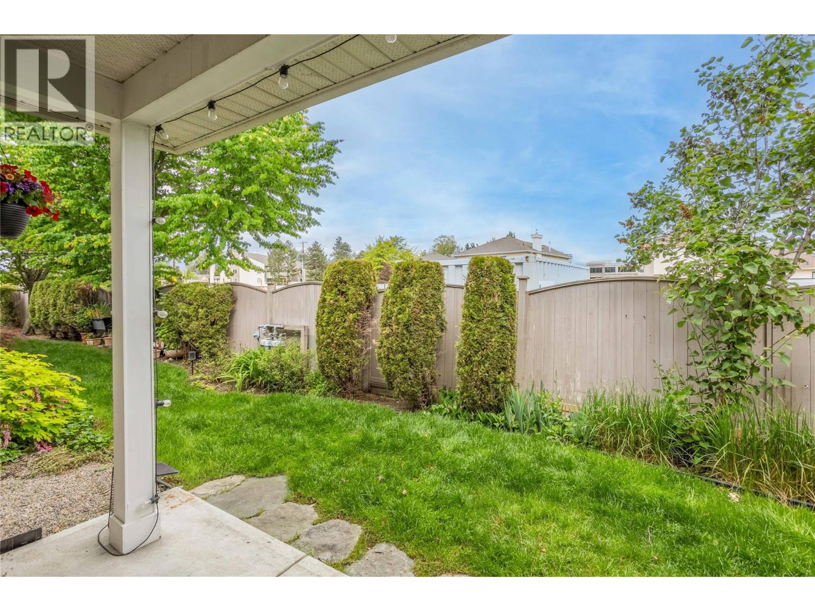 4049 Lakeshore Road Unit# 104