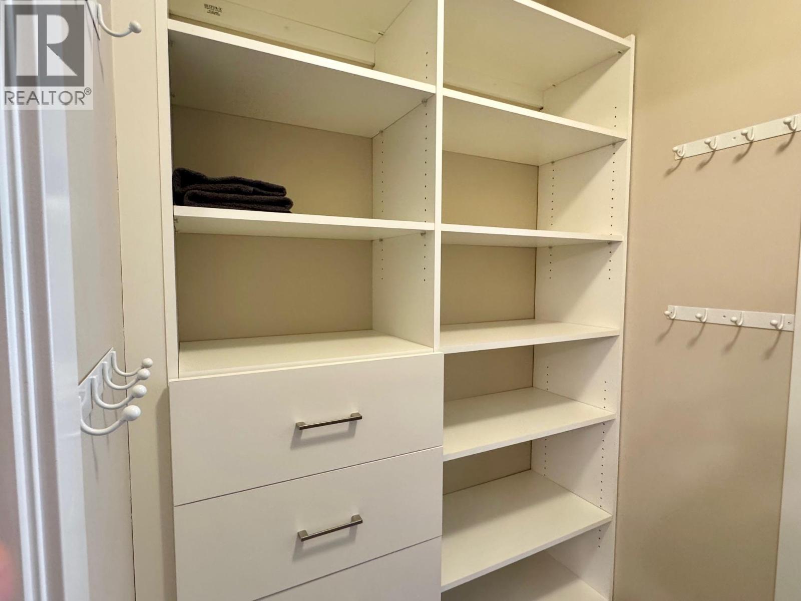 3229 Skyview Lane Unit# 101