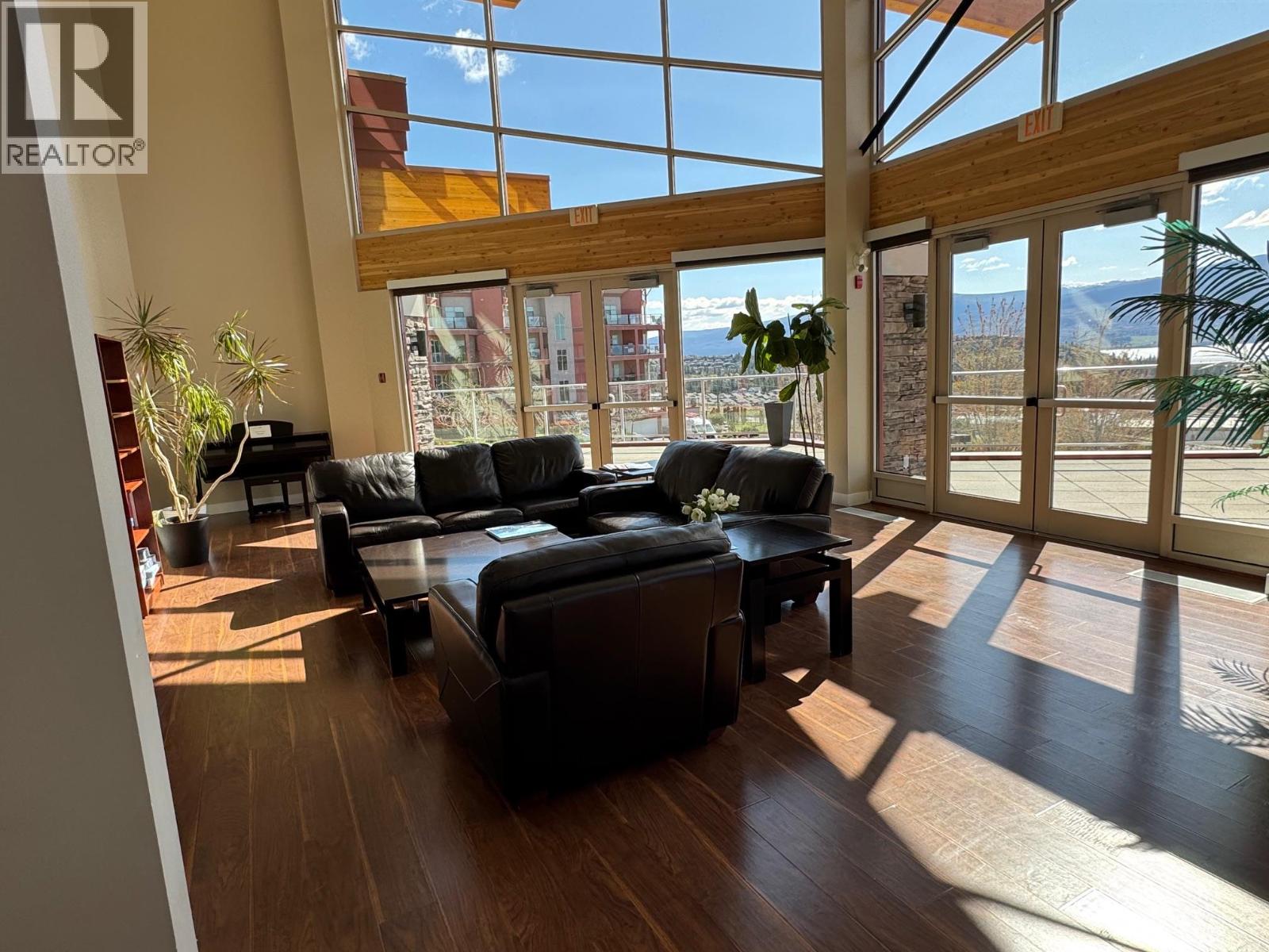 3229 Skyview Lane Unit# 101