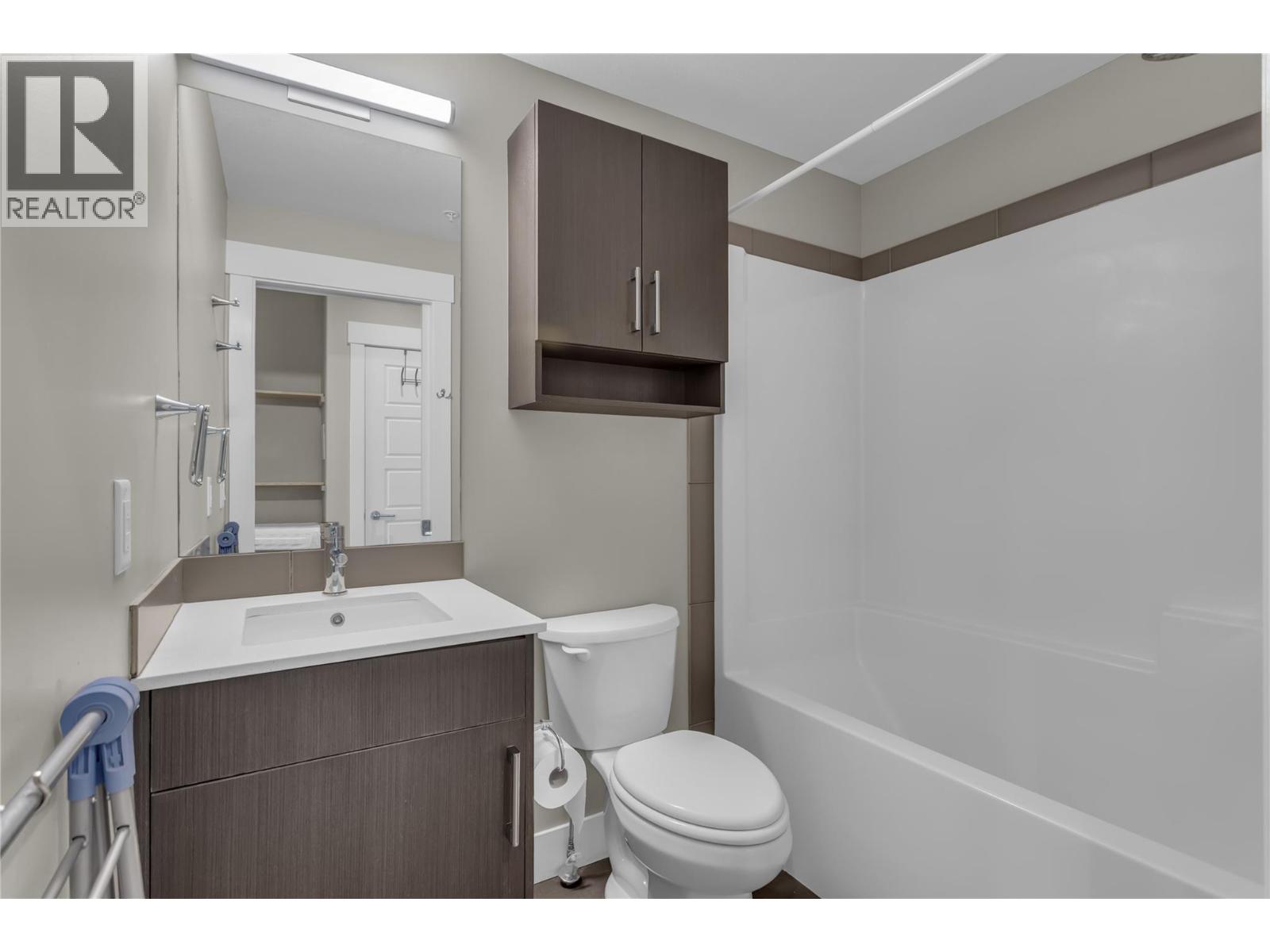 925 Leon Avenue Unit# 519