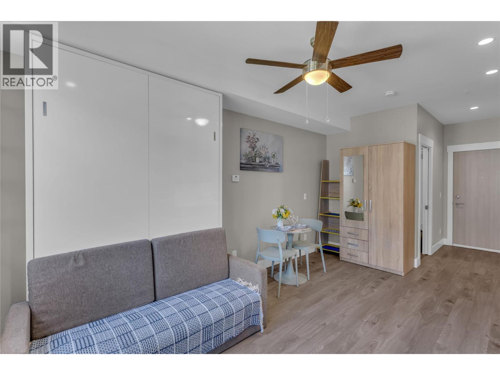 925 Leon Avenue Unit# 519