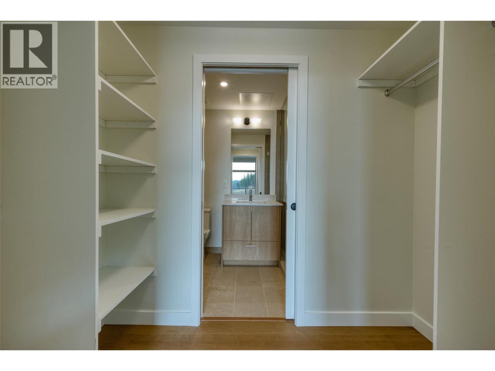 9652 Benchland Drive Unit# 205