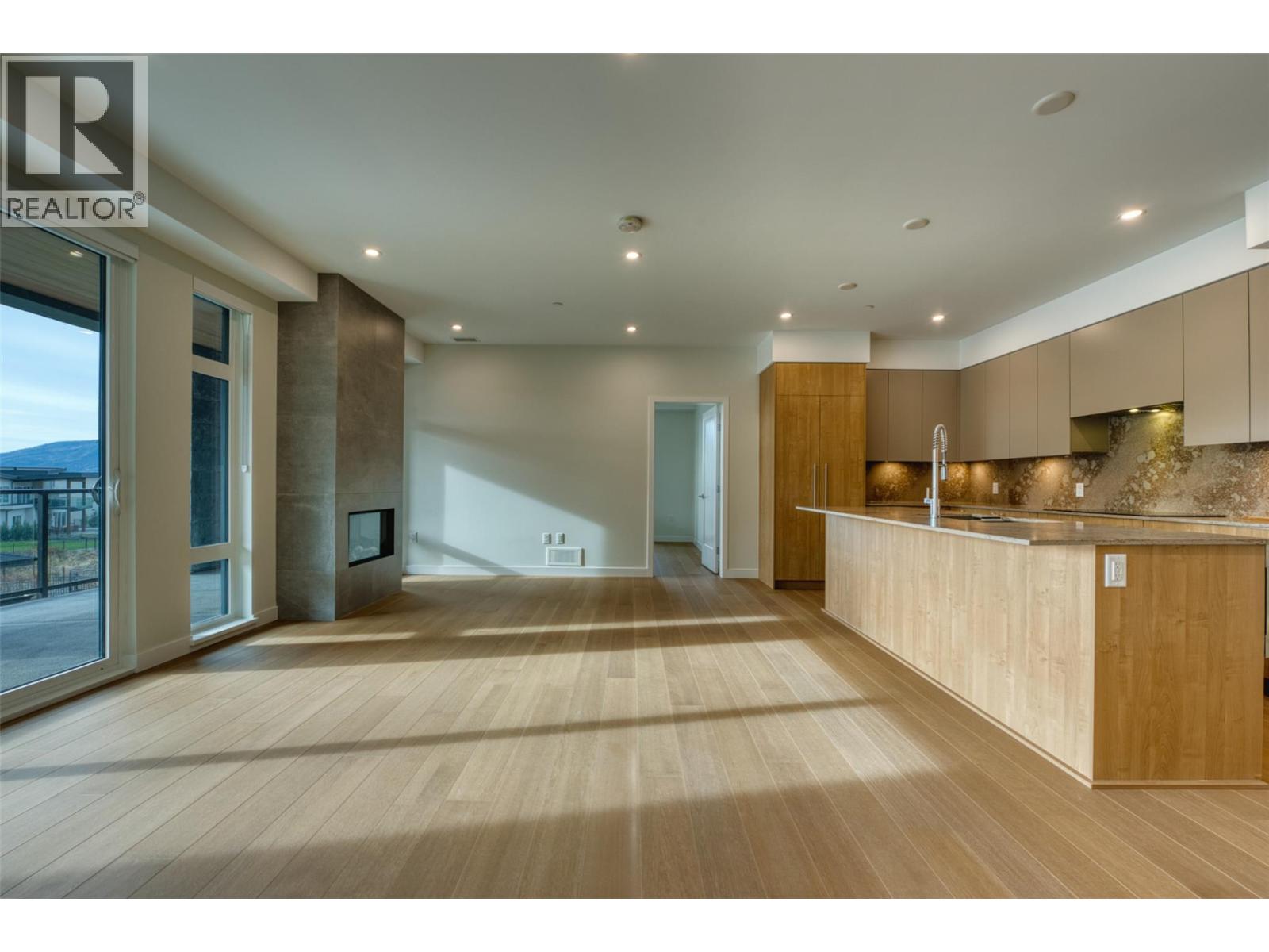 9652 Benchland Drive Unit# 205