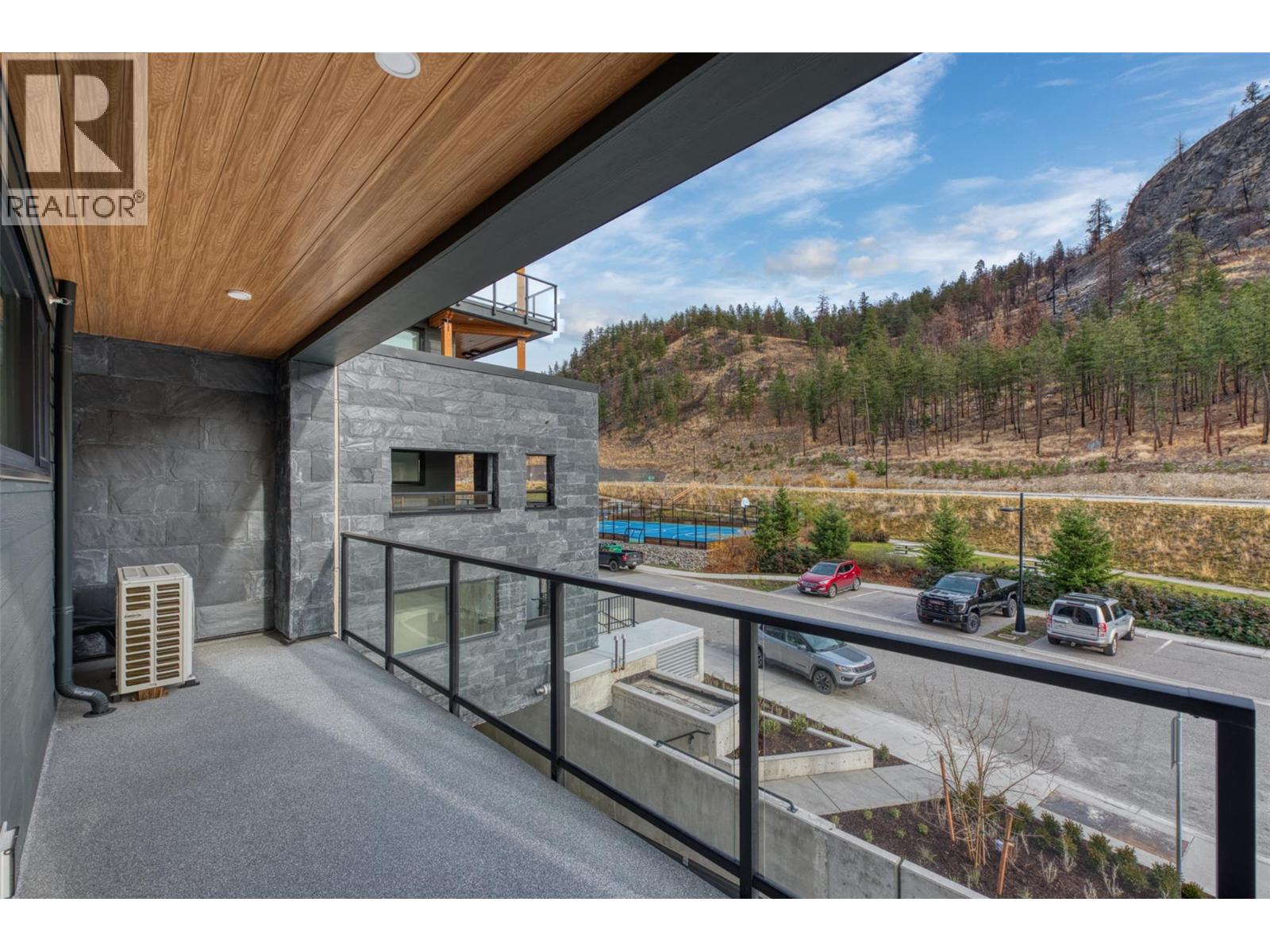 9652 Benchland Drive Unit# 205