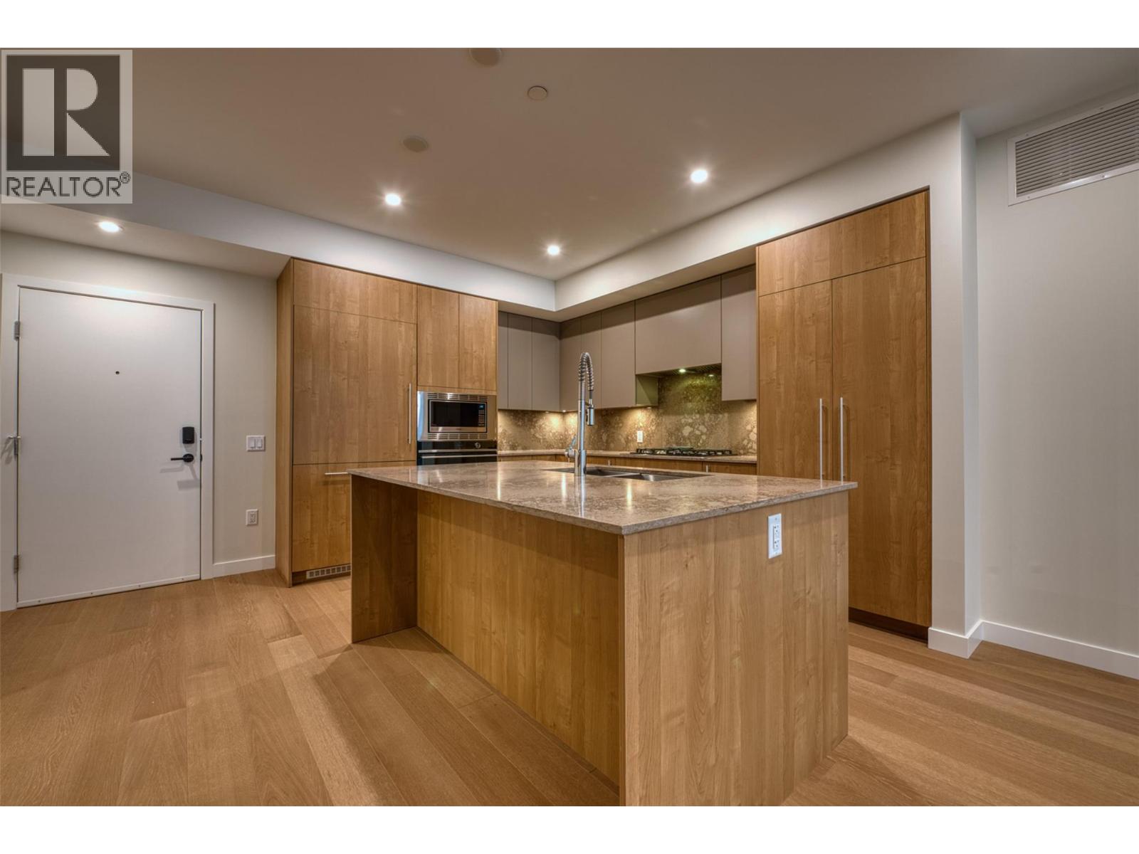 9654 Benchland Drive Unit# 201