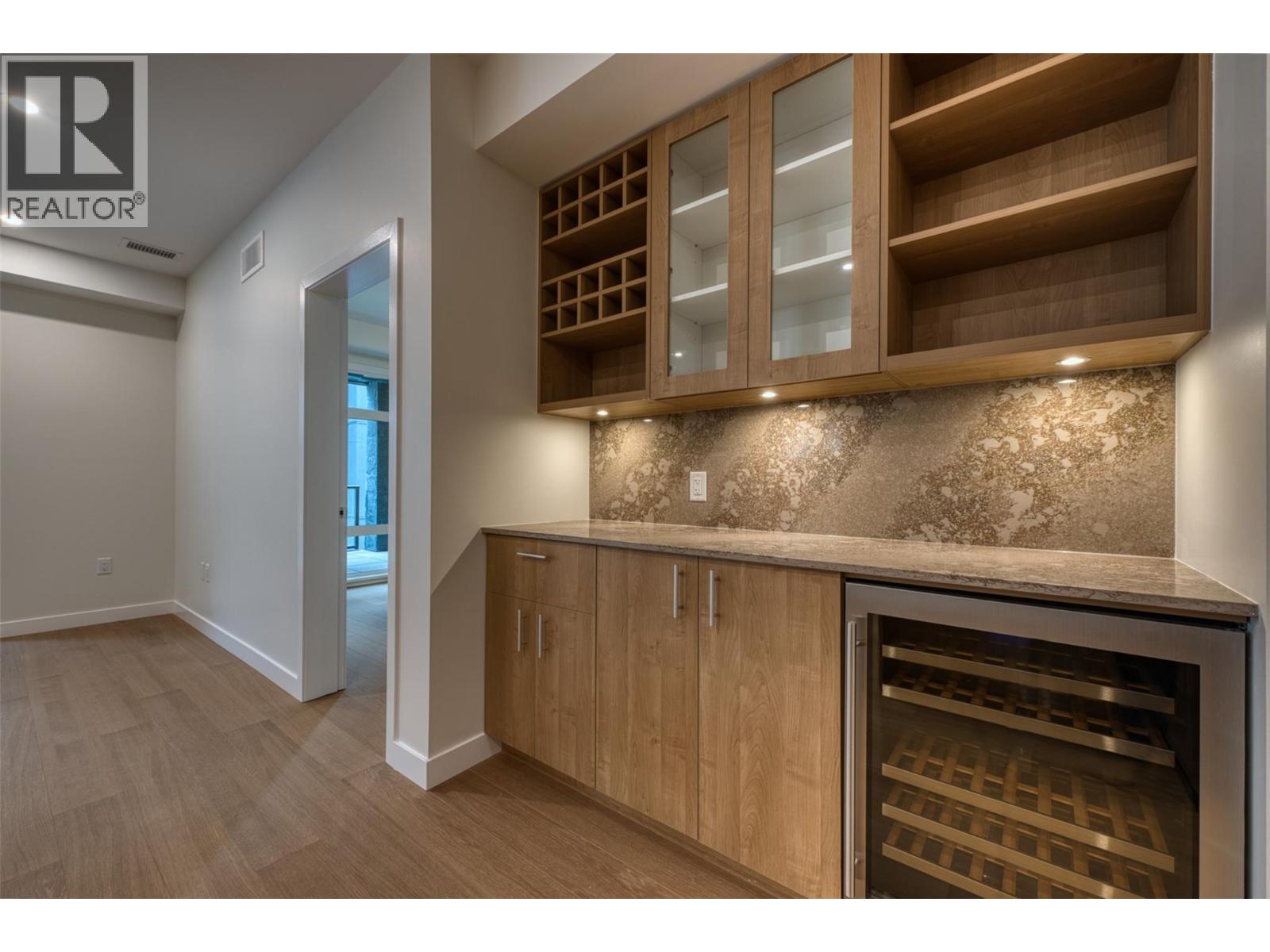 9654 Benchland Drive Unit# 201