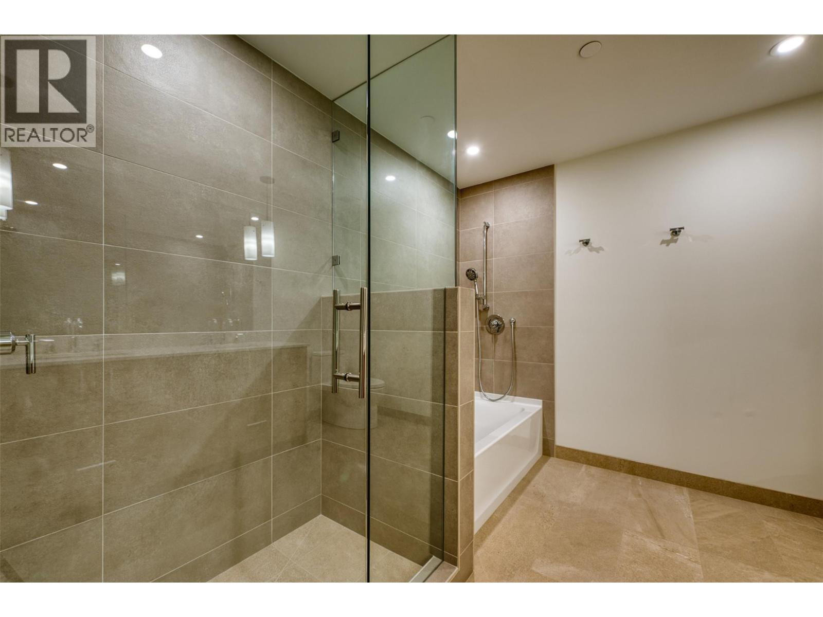 9654 Benchland Drive Unit# 201
