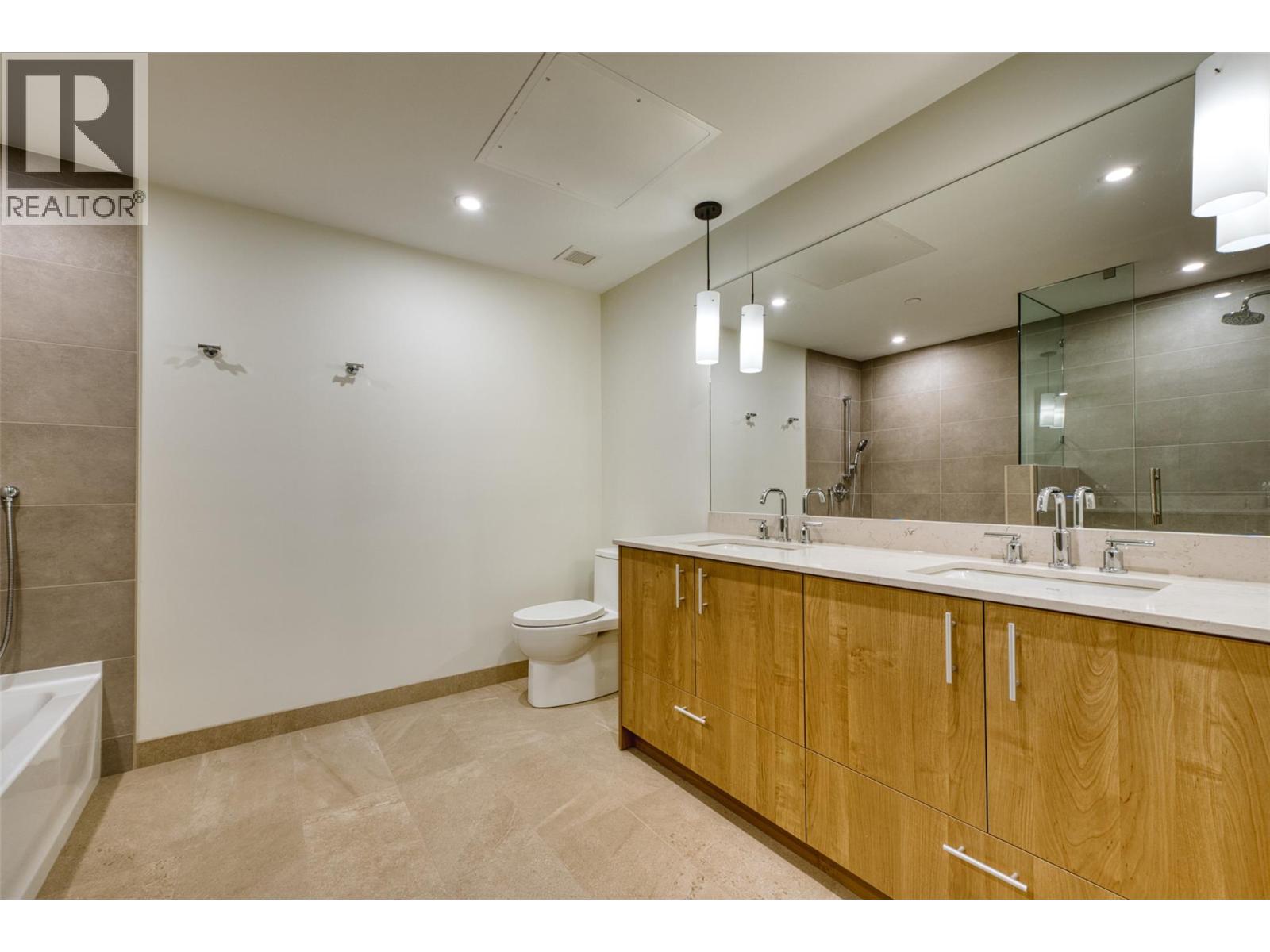 9654 Benchland Drive Unit# 201