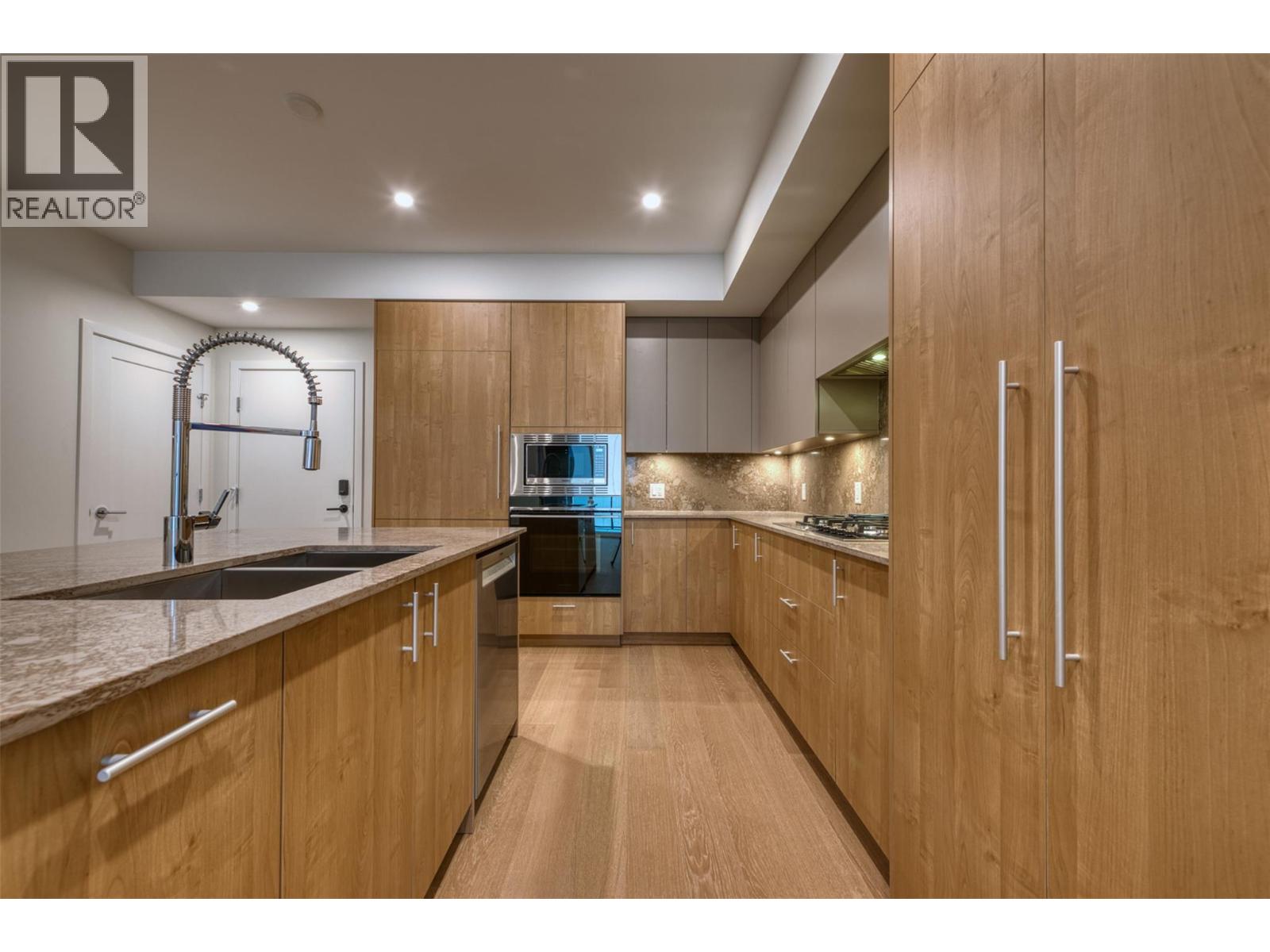 9654 Benchland Drive Unit# 201