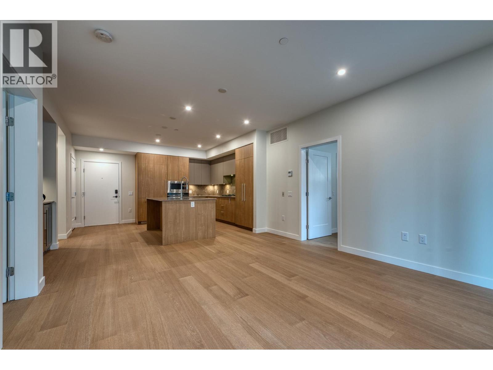 9654 Benchland Drive Unit# 201