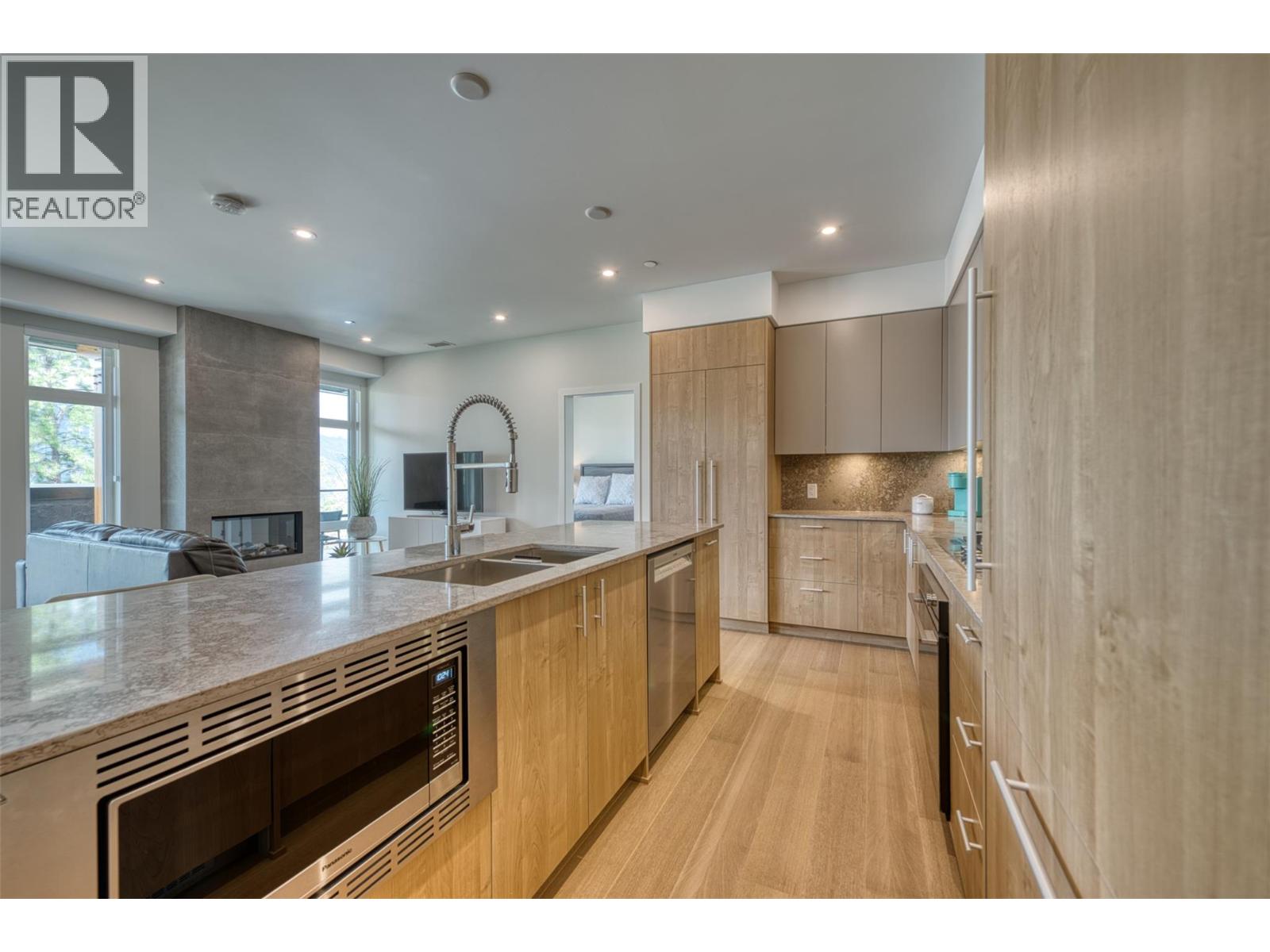 9652 Benchland Drive Unit# 306