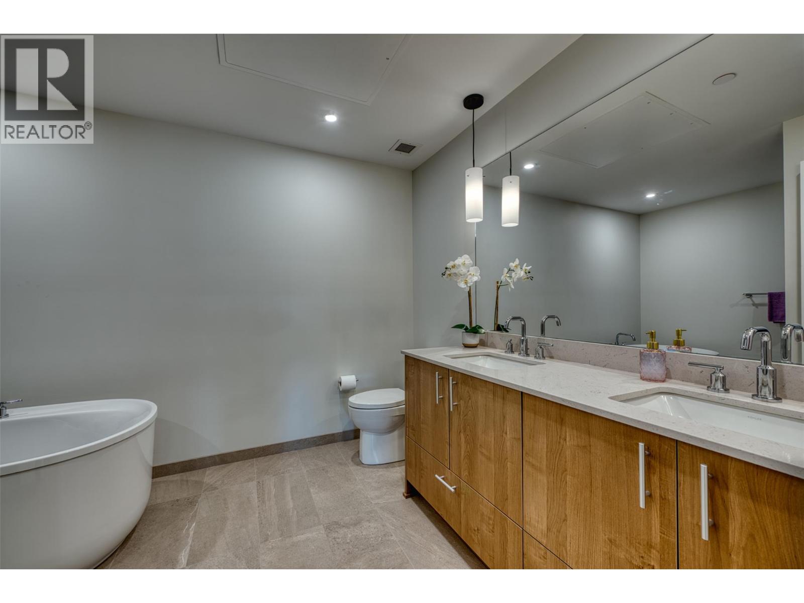 9652 Benchland Drive Unit# 306