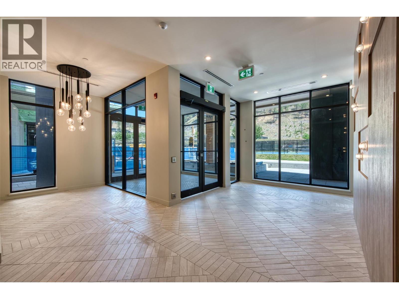 9652 Benchland Drive Unit# 306