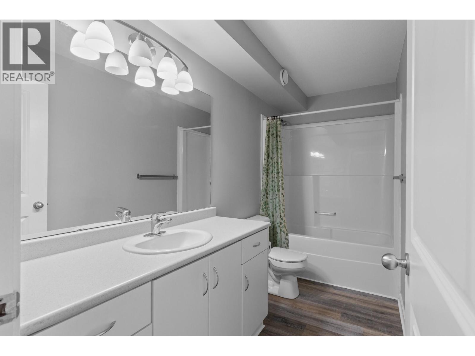 1475 Glenmore Road N Unit# 105A